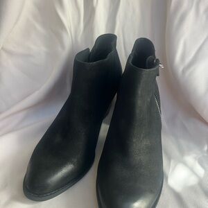 Elegant Black Ankle Booties